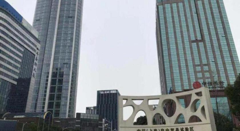Maixinge Boutique Waigaoqiao Free Trade Zone Hotel 4*