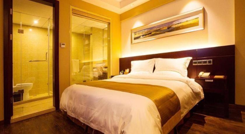Maixinge Boutique Waigaoqiao Free Trade Zone Hotel 4*